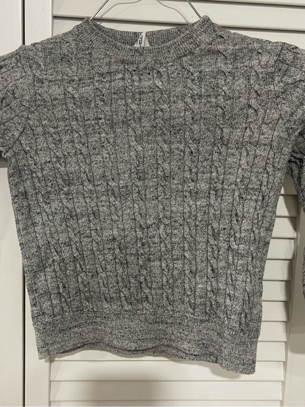 GAP Gray Cable-Knit Crew Neck Sweater
